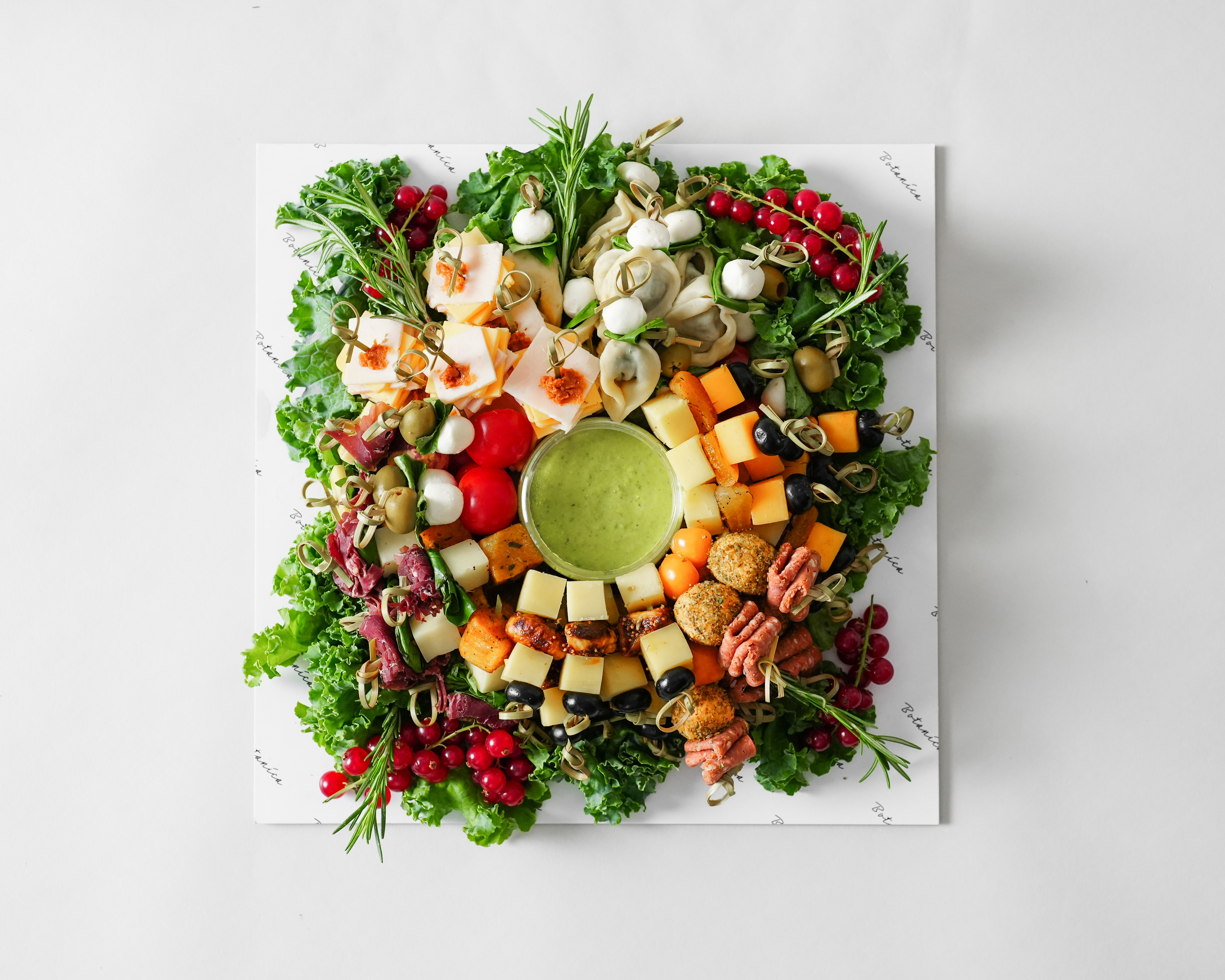 Antipasto Wreath Antipasto Appetizer Skewers Caprese Christmas