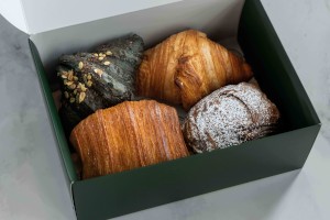 Croissants Box