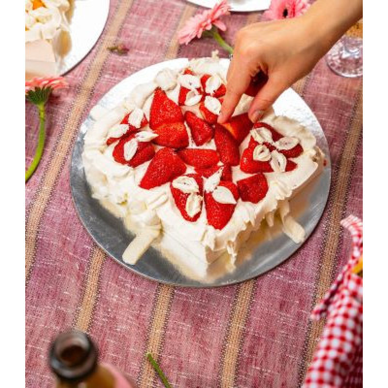 Strawberry Cake