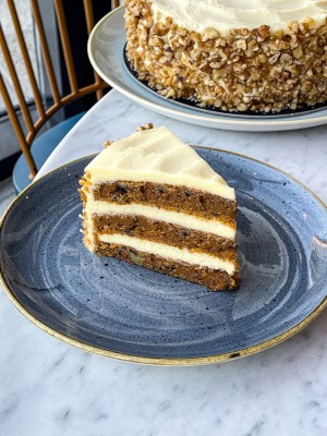 Carrot Cake (Slice)