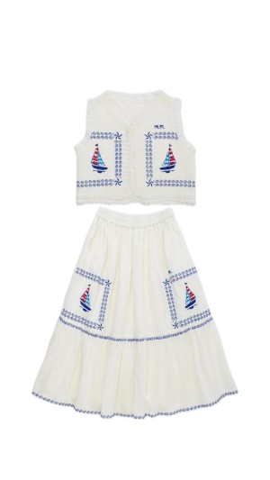 Embroidered white vest set