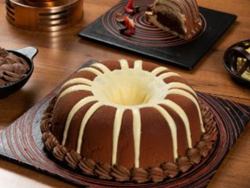 Victoria Cake White Chocolate