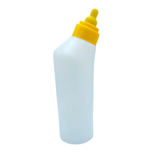 Feeders (Sheep , Calves, Camel, Cows) - Yellow Nipple - 1 Ltr