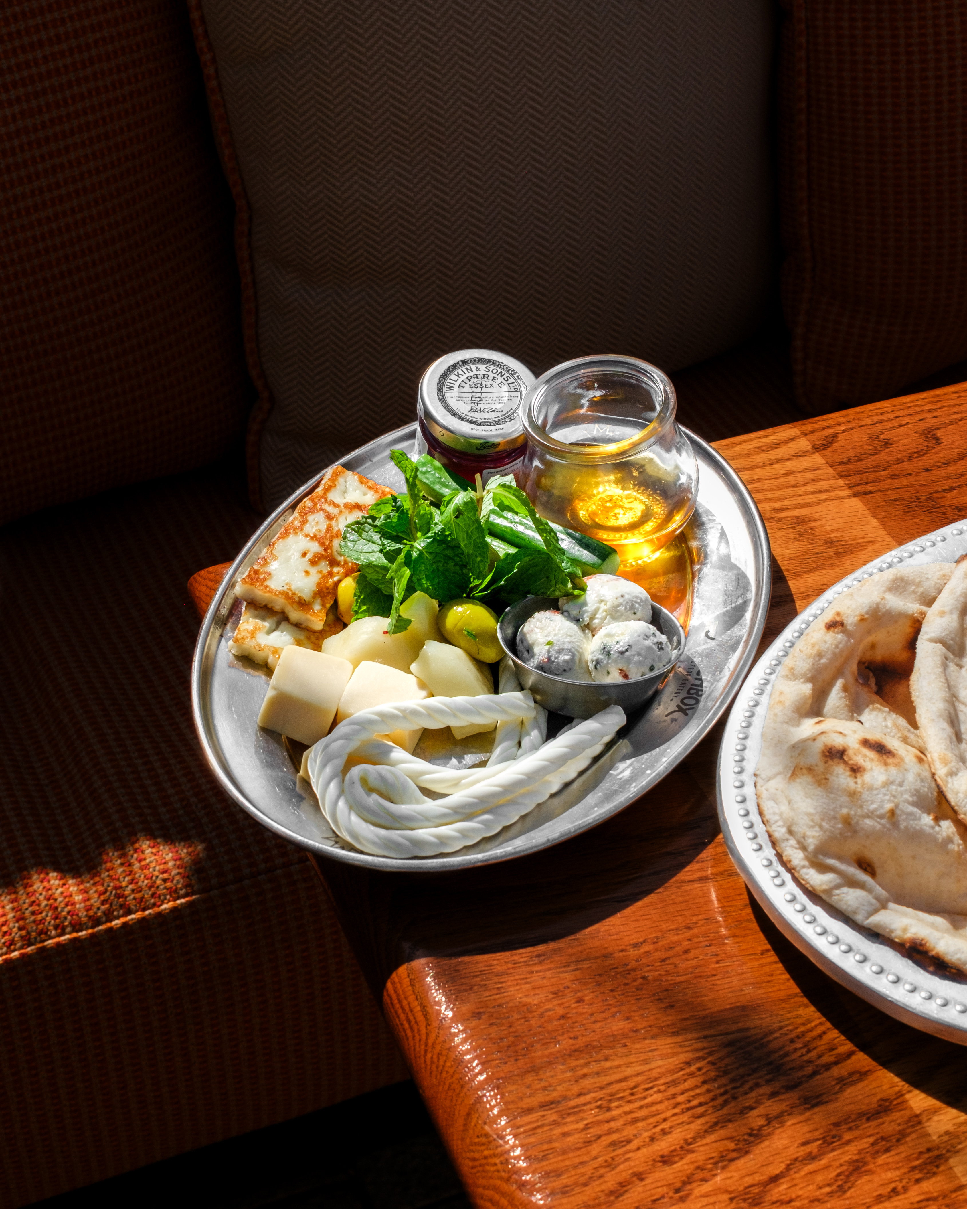 طبق أجبان (ن)